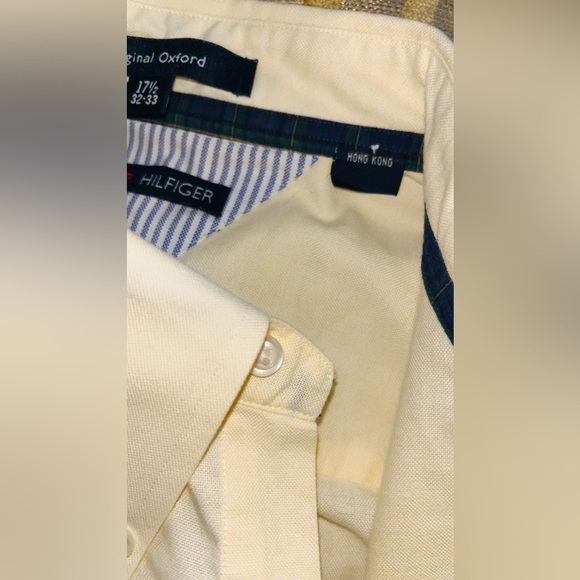 Tommy Hilfiger Button Down Shirt Light Yellow Size 17 1/2 32-33 - Picture 9 of 9